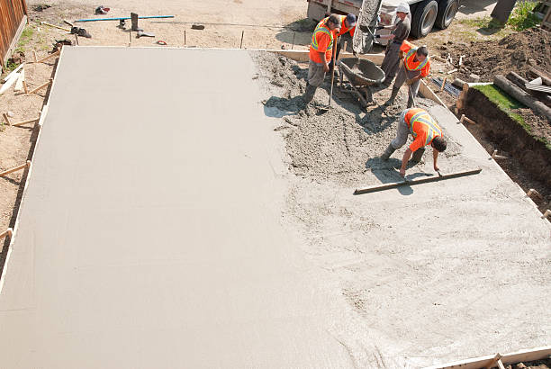 Best Commercial Concrete Contractor  in Delisle, MS